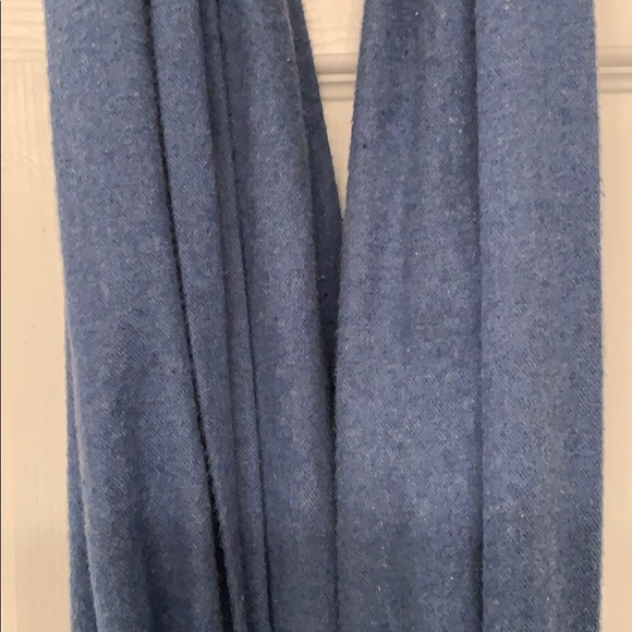 AMERICAN APPAREL BLUE flannel scarf - Picture 2 of 3